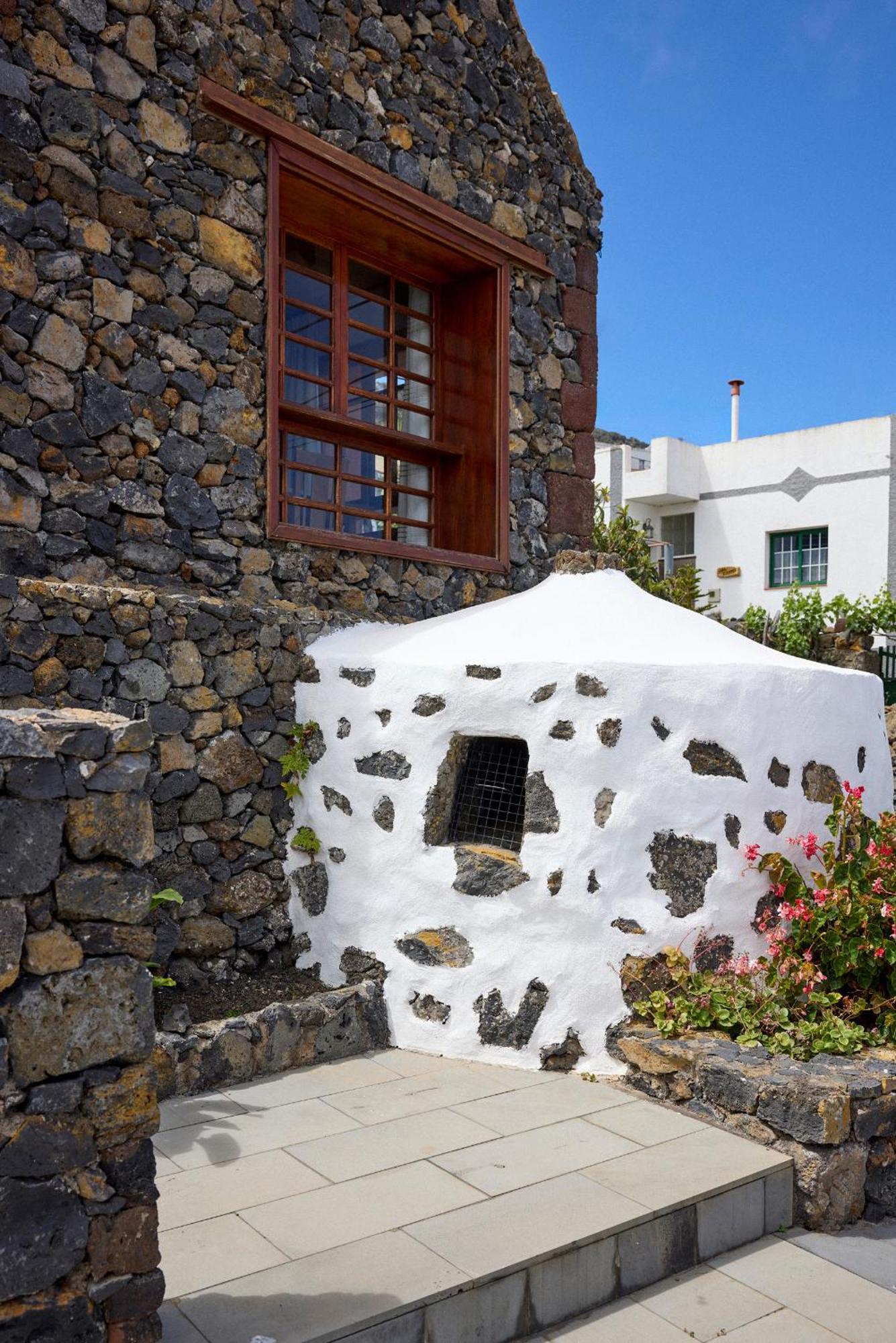 Perales Country house *